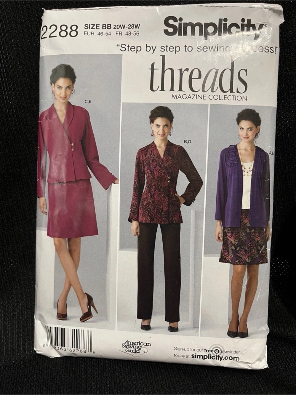 Simplicity Pattern 2288 
Threads 
Skirt Jacket Pants Knit Cardigan Sizes 20W-28W